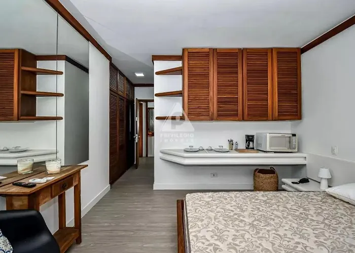 Real Residence Leme
